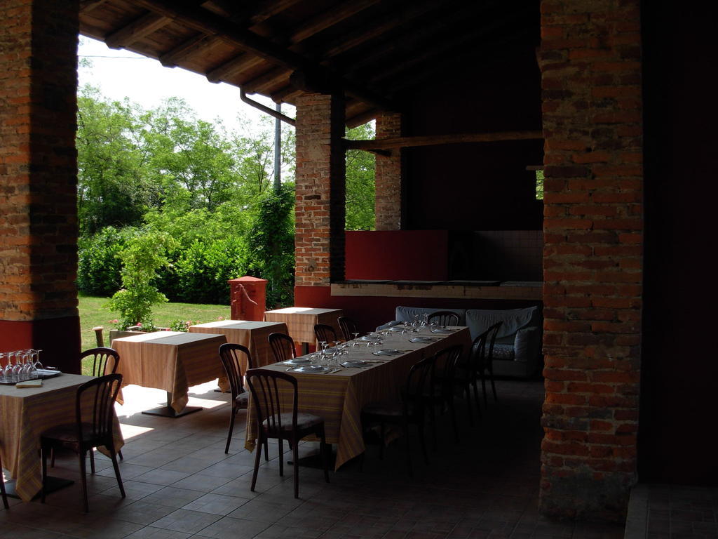 Cascina Foresto Bed & Breakfast Cossato Exterior photo